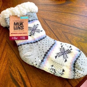 NWT Girly Muk Luks Cabin Socks